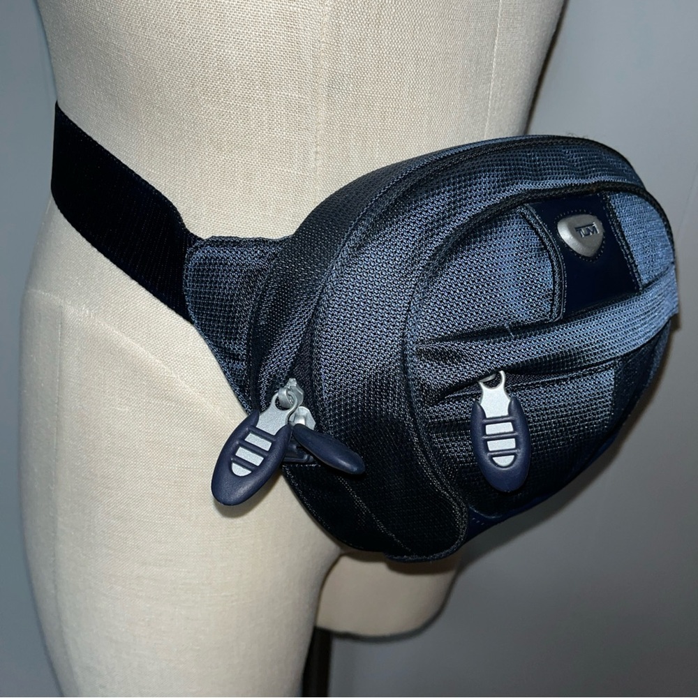 TUMI Men's Waist Bag - Picture 2 of 13